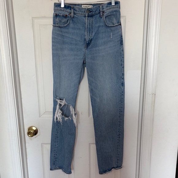 Abercrombie & Fitch Denim - Abercrombie & Fitch The 90’s Straight Ultra High Rise Jeans